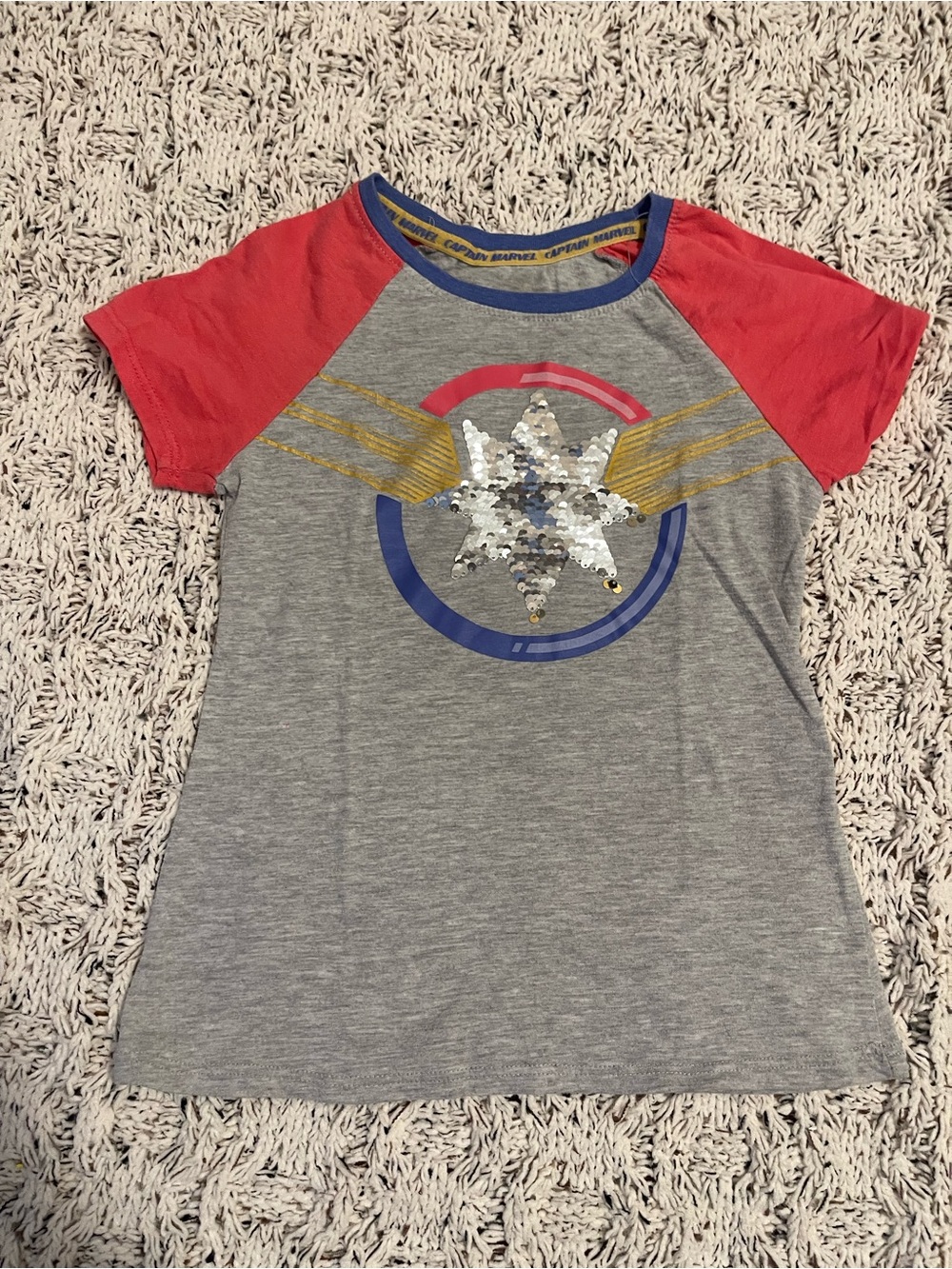 Girls' Sequin Star Raglan Tee - Gray with Red Sleeves
